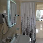 Apartment Sunny Near The Free Parking *