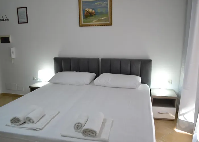 Sunshine With Free Parking 公寓 *