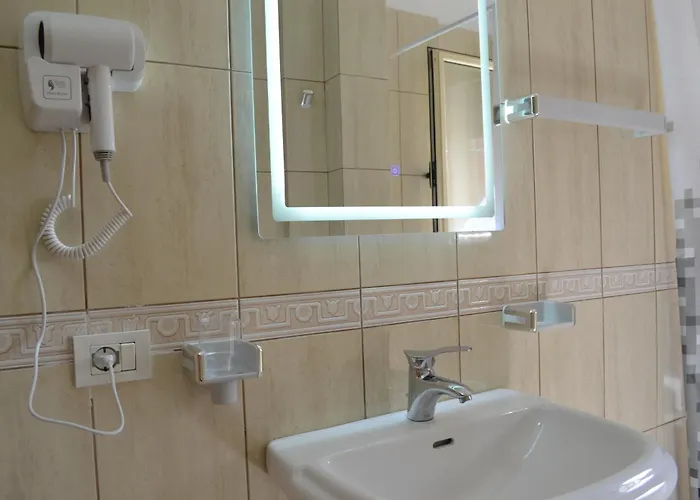 公寓 Sunshine With Free Parking Vlorë