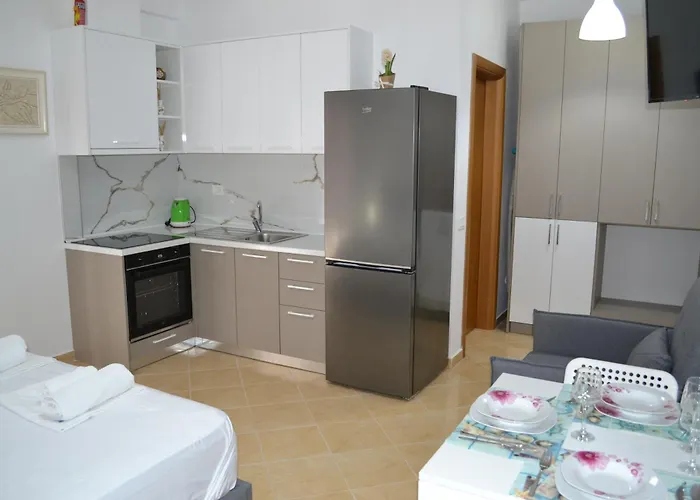 Sunshine With Free Parking 公寓 Vlorë