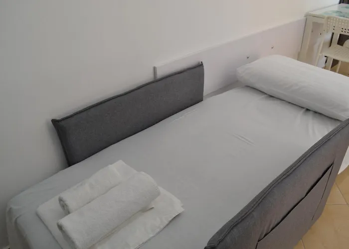 Sunshine With Free Parking 公寓