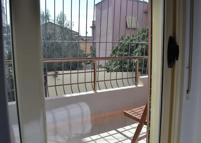 Sunshine With Free Parking 公寓 Vlorë